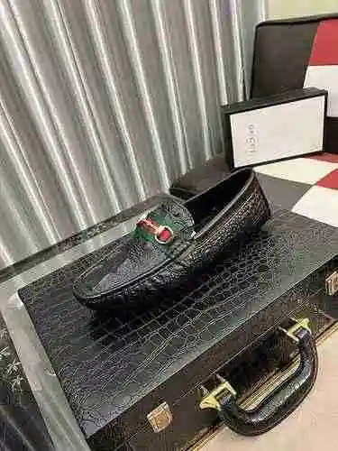 Código de zapato de hombre GUCCI: 0528B30 Talla: 38-44