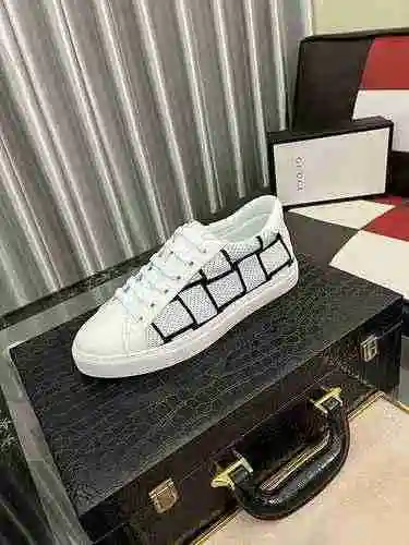 Código de zapato de hombre GUCCI: 0528B30 Talla: 38-44