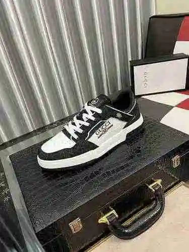 Zapato GUCCI para hombre Código: 0608B50 Talla: 38-44