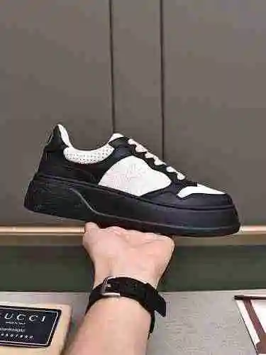 Código de pareja GUCCI: 0602C20 Talla: Mujer 35-41, Hombre 38-46 (Mujer 41, Hombre 45-46, Personaliz