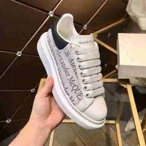 1092310 Nuevos zapatos casuales versátiles para pareja McQueen 38-44