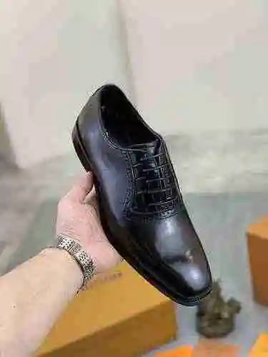 Zapato LV Hombre Código: 0521B70 Talla: 38-44 (45 Personalizado sin devolución ni cambio)