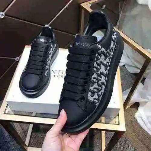 1092310 Nuevos zapatos casuales versátiles para pareja McQueen 35-44