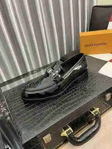 Zapato LV Hombre Código: 0528C20 Talla: 38-44