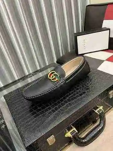Código de zapato de hombre GUCCI: 0528B30 Talla: 38-44