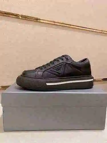 Zapato Prada Hombre Código: 0517B70 Talla: 38-44 (Personalizable 45 sin devolución ni cambio)
