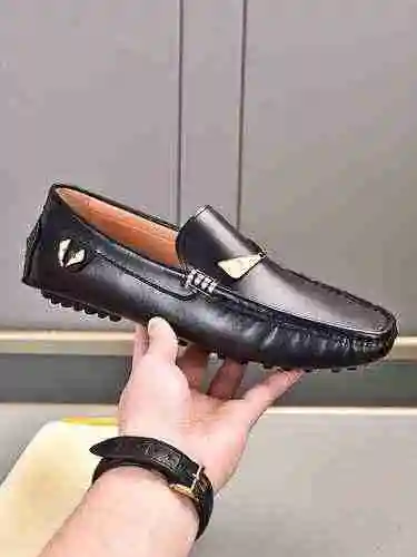 Zapato Fendi Hombre Código: 0704B20 Talla: 38-44 (45, 46 47 Personalizado sin devolución ni cambio)