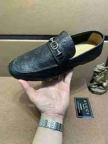 Zapato GUCCI para hombre Código: 0521B90 Talla: 38-44