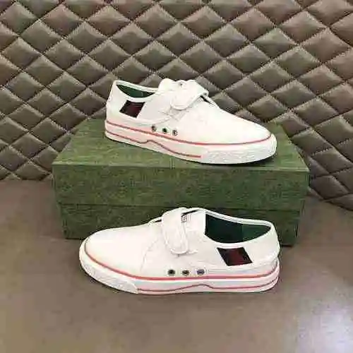 Gucci * Código de estilo de pareja: 0610B40 Talla: Mujer 35/40 Hombre 38/44