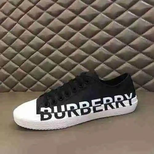 Zapato Burberry Hombre Código: 0216B50 Talla: 38-44 (45 personalizados sin devolución ni cambio)