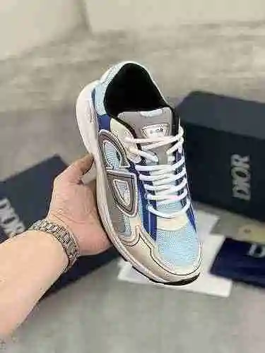 Código de pareja Dior: 0511B80 Talla: Mujer 35-40 Hombre 38-45 (Las tallas 46 y 47 de hombre son per