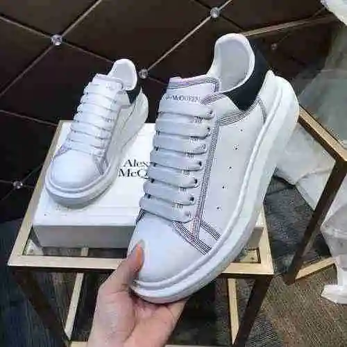 1092330 Nuevas zapatillas casuales versátiles de la pareja McQueen 35-44