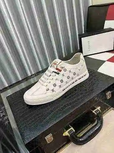 Código de zapato de hombre GUCCI: 0528B40 Talla: 38-44