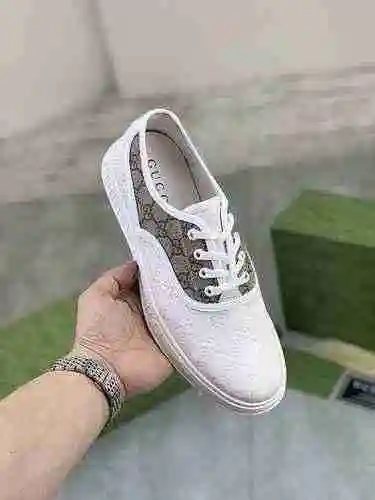 Código de zapato de hombre GUCCI: 0521B40 Talla: 38-44