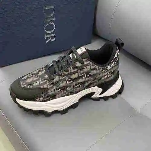 Código de zapato de hombre Dior: 0509B70 Tamaño: 38-45 (Estándar personalizado este tamaño 45)