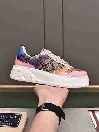 Código de pareja GUCCI: 0602C20 Talla: Mujer 35-41, Hombre 38-46 (Mujer 41, Hombre 45-46, Personaliz