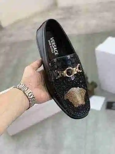 Zapato Versace Hombre Código: 0521B40 Talla: 38-44 (45 personalizados sin devolución ni cambio)