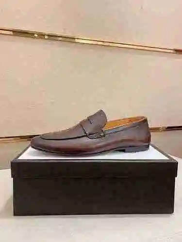 Zapato GUCCI para hombre Código: 0525C70 Talla: 38-44
