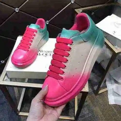 1092330 Nuevas zapatillas versátiles de la pareja McQueen 35-44