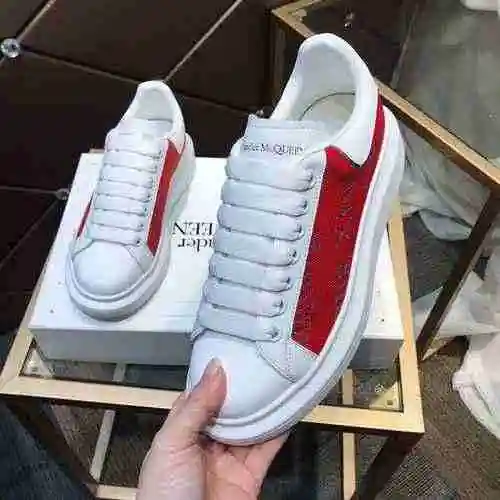 1092310 Nuevos zapatos casuales versátiles para pareja McQueen 35-44