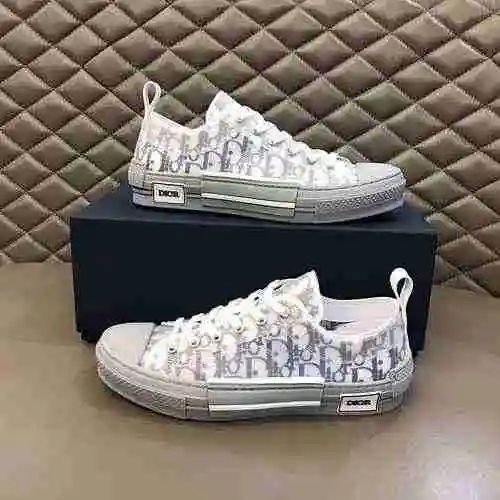Código de estilo de pareja Dior: 0426B50 Talla: Mujer 36-39 Hombre 38-44