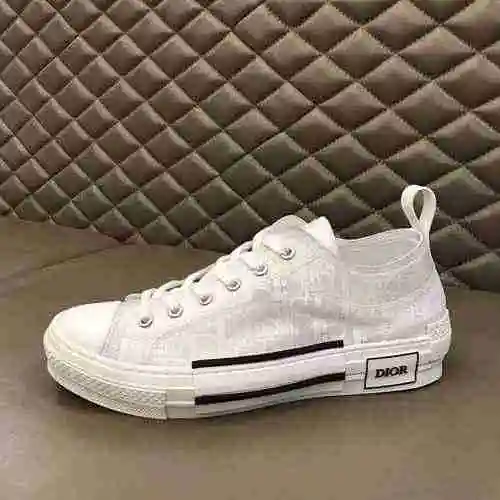Código de estilo de pareja Dior: 0426B50 Talla: Mujer 36-39 Hombre 38-44