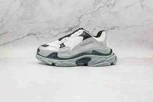 D30 | Admite nueva combinación de colores para la tienda Balenciaga Triple S Balenciaga Vintage Dadd