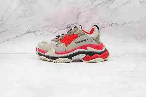 D30 | Lanzamiento en tienda de soporte Versión OK Balenciaga Triple S 1.0 beige versión oficial con 