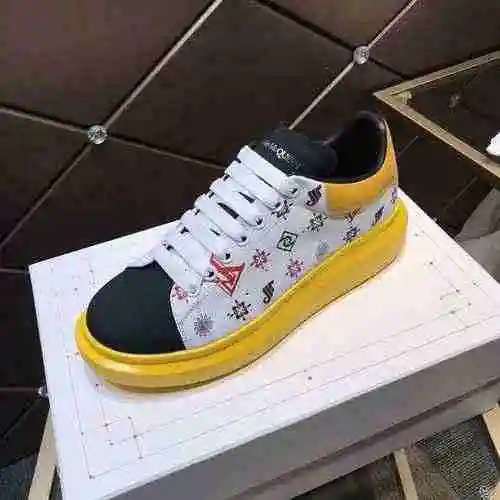 1092310 Nuevas zapatillas versátiles de la pareja McQueen 35-44