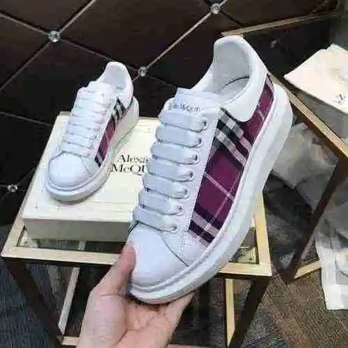1092310 La última pareja de zapatillas de deporte de moda de McQueen 35-44