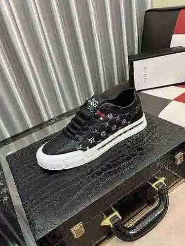 Código de zapato de hombre GUCCI: 0528B40 Talla: 38-44