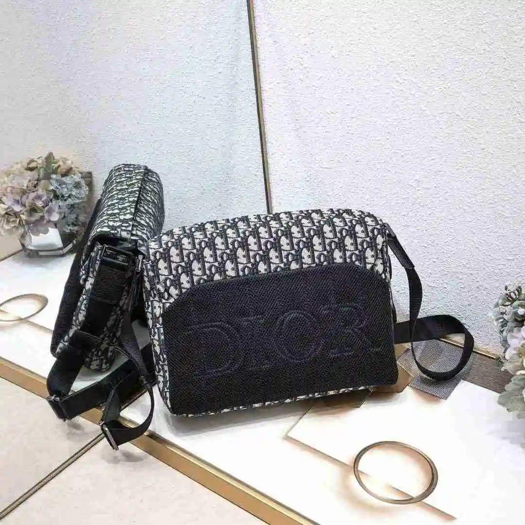 DW002850 (5).webp
