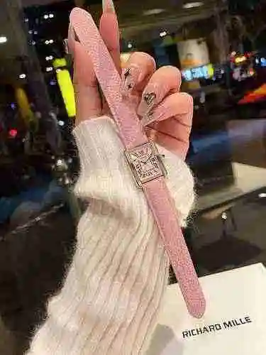 Pareja de relojes Cartier emparejados con movimiento mecánico completamente automático original Caja