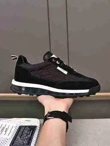 TB * Zapato Hombre Código: 0704C80 Talla: 38-44 (personalizado al 45)