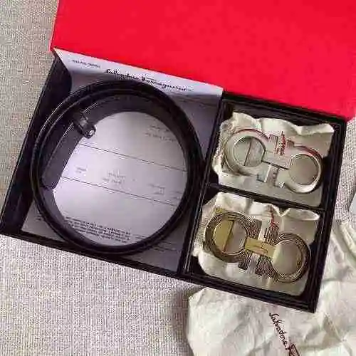 Mostrando plenamente la personalidad de la marca, excelente textura y tacto suave.