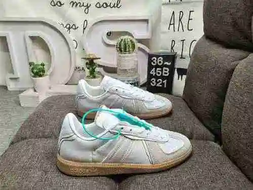 386D321D Corea del Sur Compra Adidas Training BW ARMY Clover Zapatos de tabla vintage para hombres y