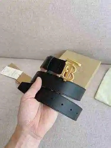 Estilo casual y fácil de combinar.