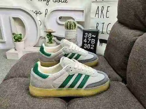 Los zapatos 362D para hombres y mujeres están hechos de un sistema genuino de tamaño medio # usando 