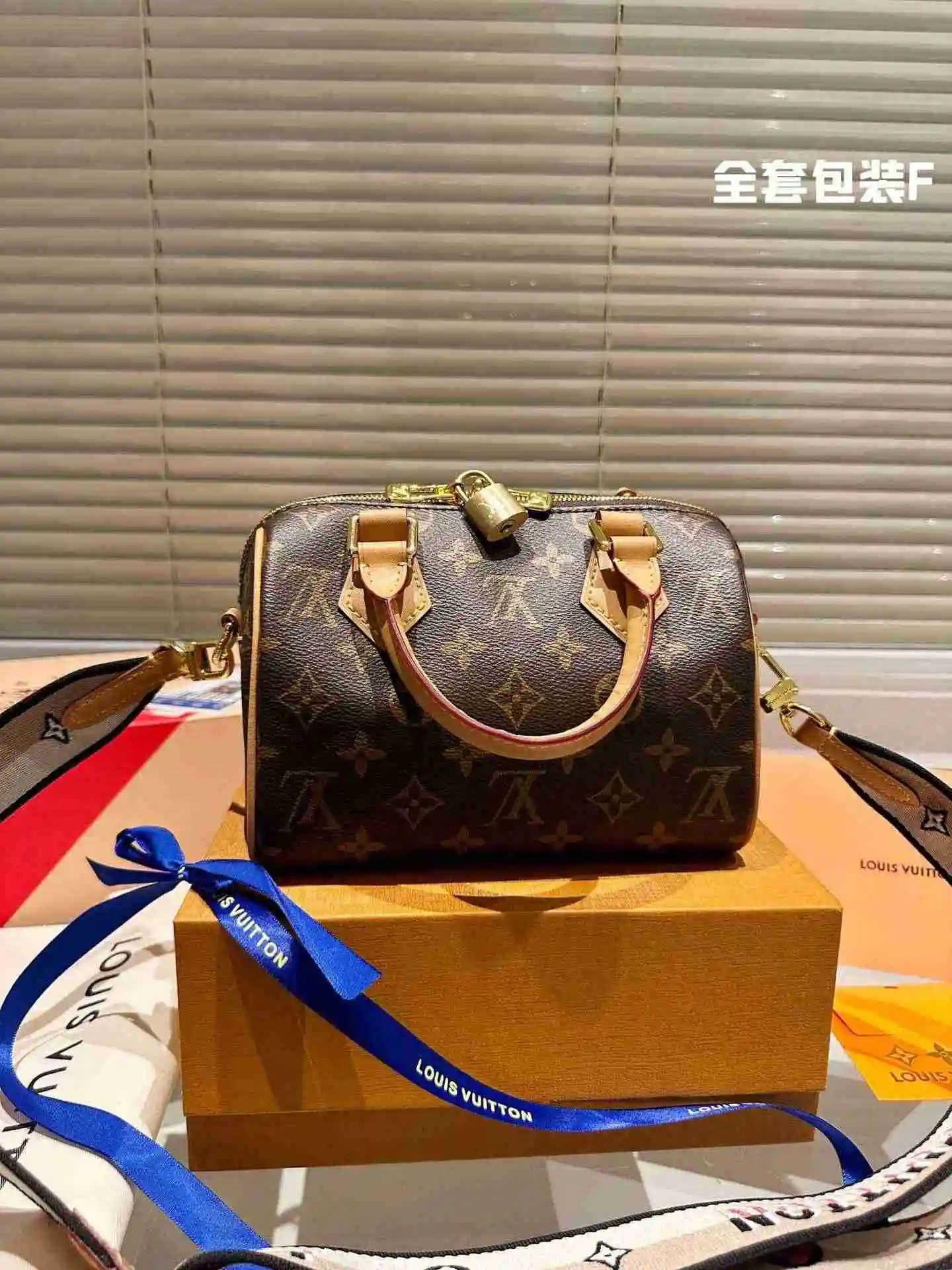 DE002050 (3).webp
