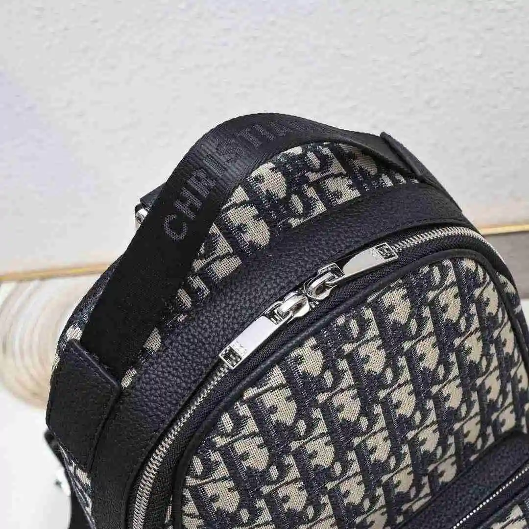 DW002850 (4).webp