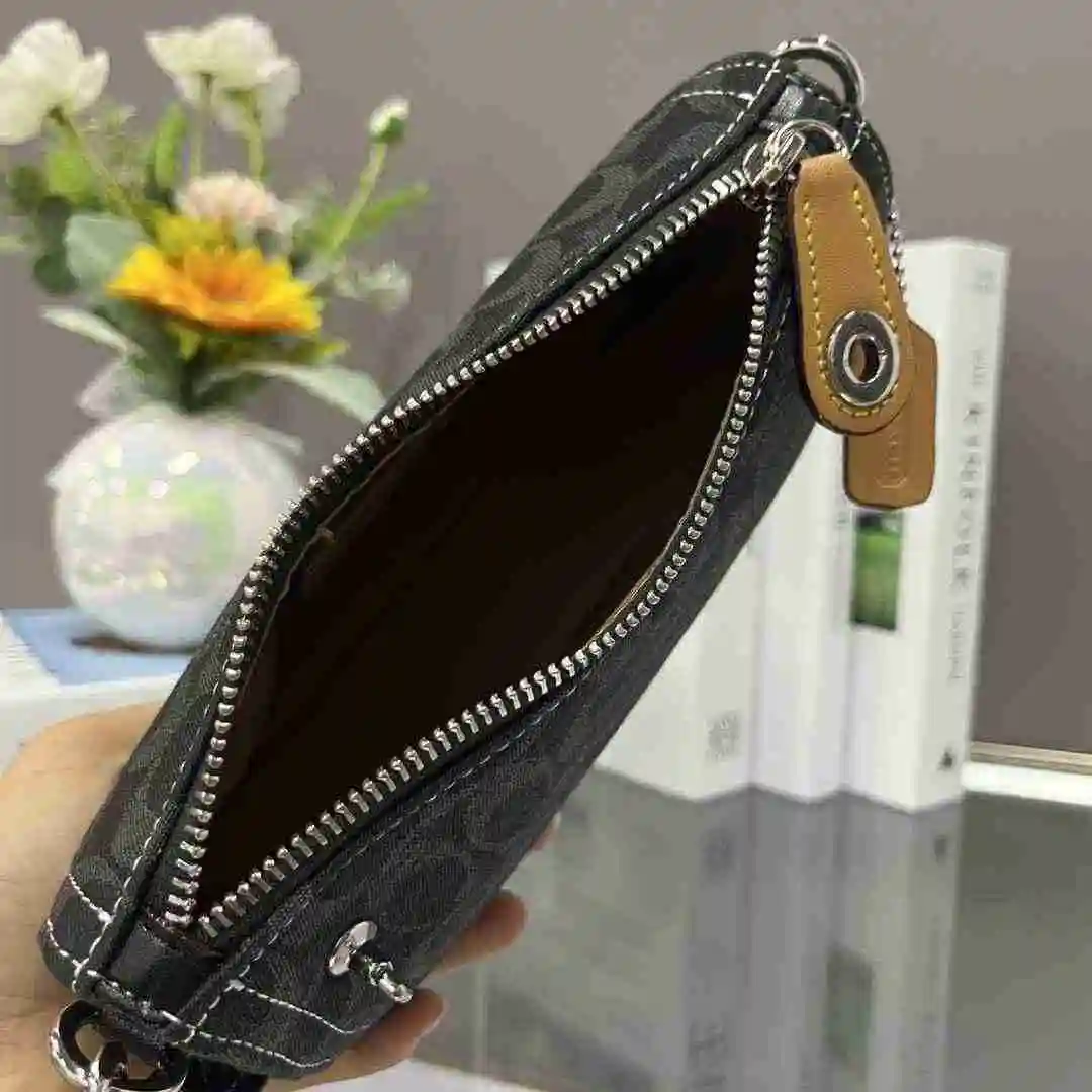 ED002250 (10).webp