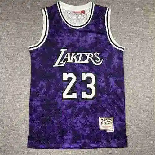 Lakers 23 James Constellation camuflaje morado