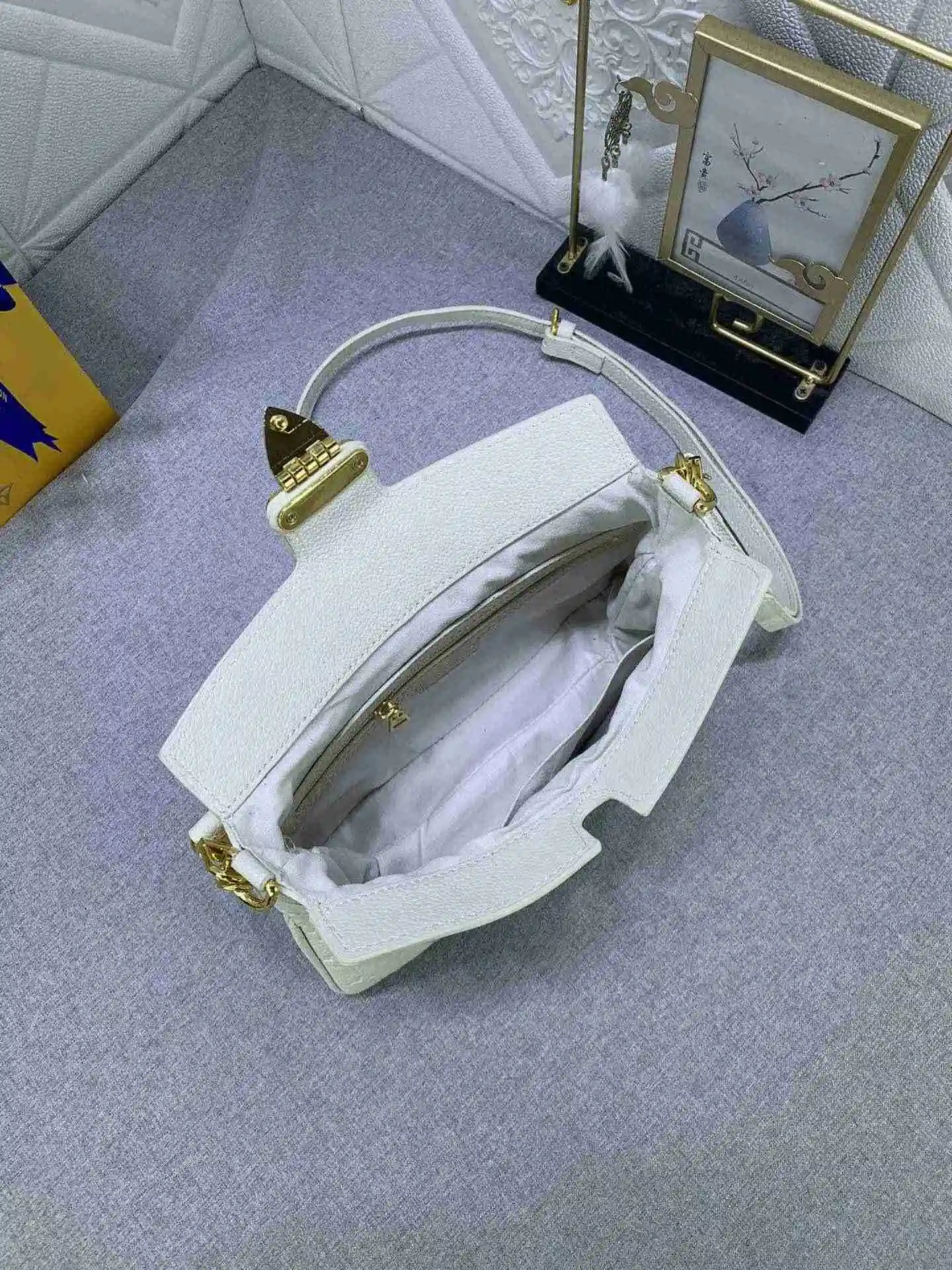 HR002350 (14).webp