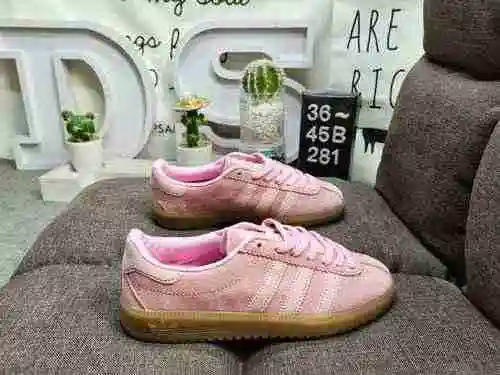 281D genuine standard with half size clover Adidas BERMUDA pig leather retro board shoe series!