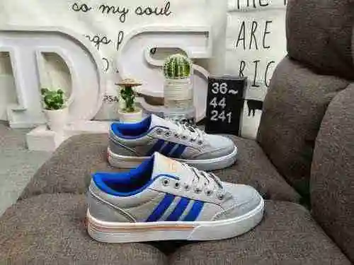 241D Adidas Gvp Canvas Campus Board Shoes Zapatos bajos con cordones Zapatos de lona Clover Low Top 