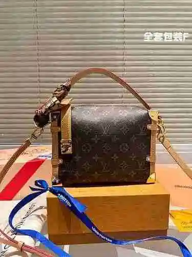 La caja y la bolsa están hechas de material de lona importado, con una bolsa de regalo de entrega de