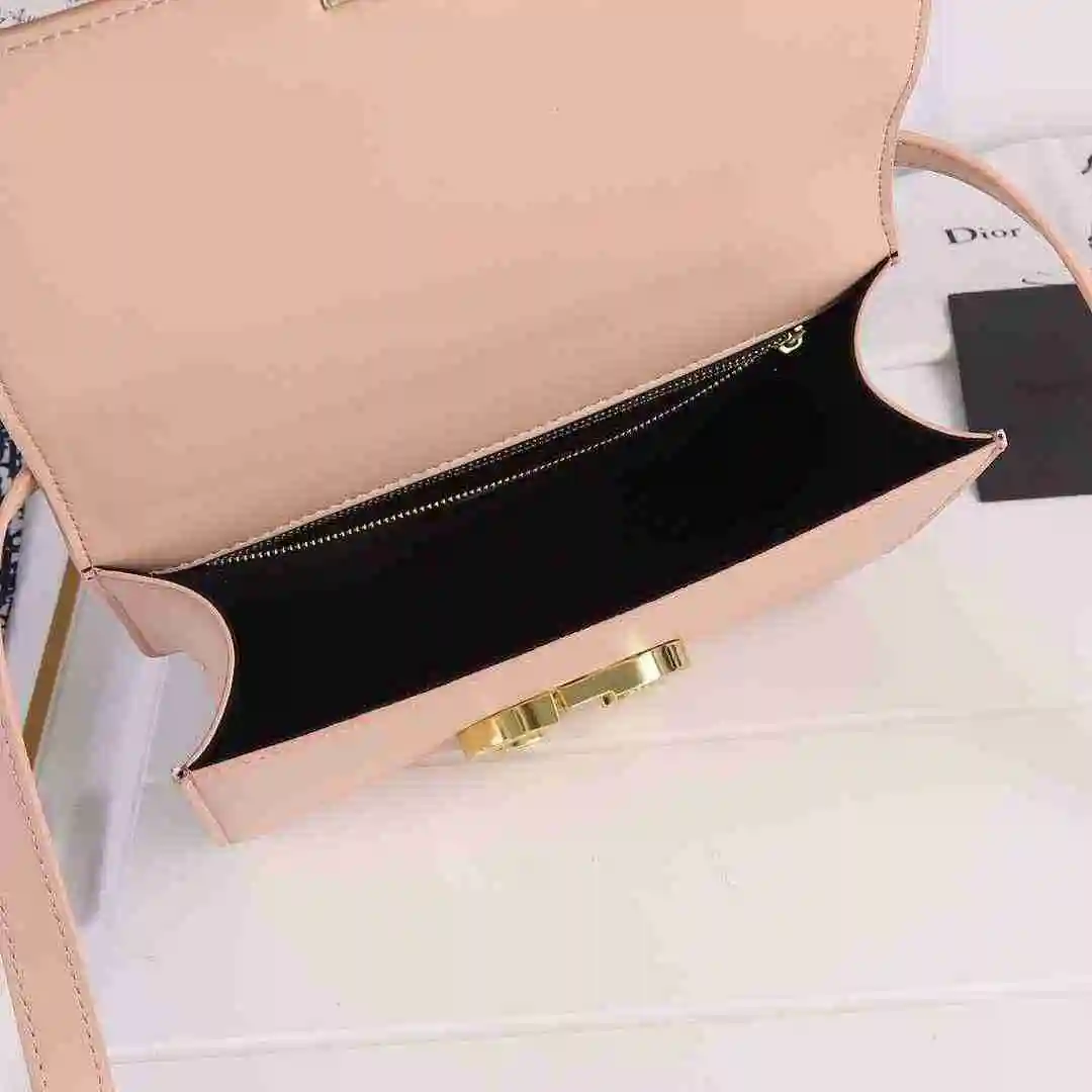 DW002650 (17).webp
