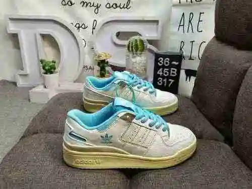 317DAdidas Forum 84 Low low cut versatile trendy casual sneakers. Based on the appearance of vintage