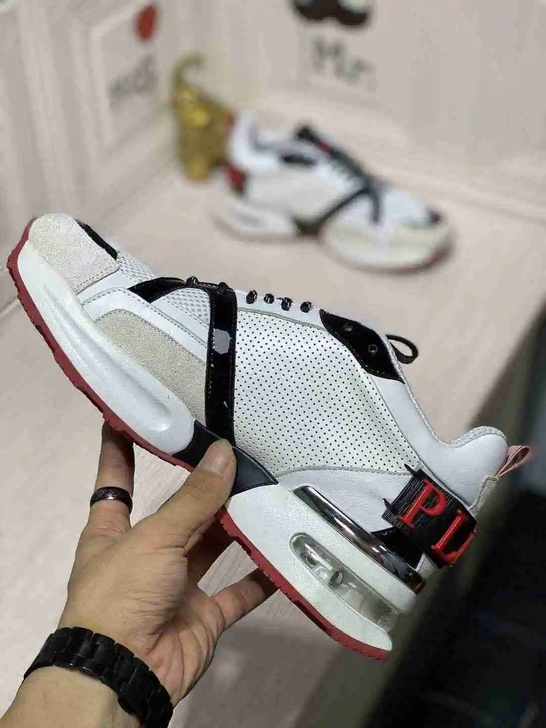 38-44 (2).webp