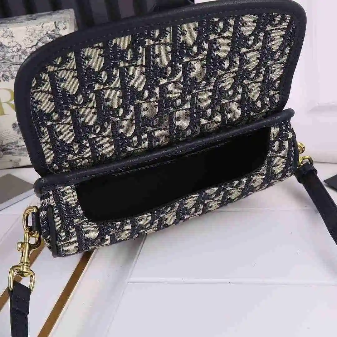 DF002550 (2).webp